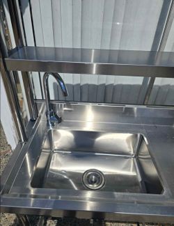 Stainless steel sink