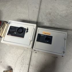 Lot Of 2 Fire Resistant Sentry Dial Combination Gun Jewelry Safe Made In USA 