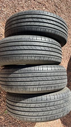 4 -TIRES 225/65R17 MICHELIN PRIMACY, NO PATCHES ,ABOUT90- 95% TREADS ,