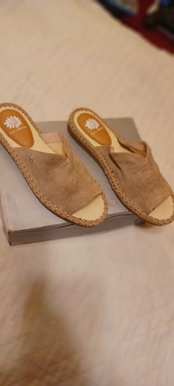 These Cute New Yellow Box Laraine Espadrille Sandals are Slip On Canvas Slides! YELLOW & Tan!    Size 7