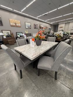7 PC DINING TABLE SET