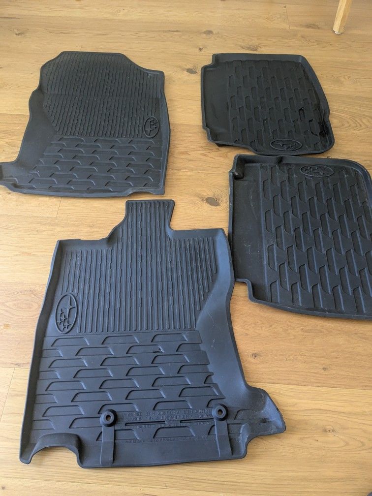 Subaru Floor Mats rubber and carpet