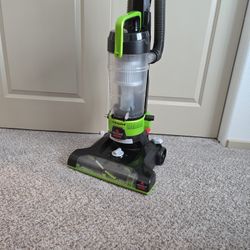 🟩 Green Bissell PowerForce Turbo Rewind Bagless Upright Vacuum Cleaner In Fantastic Condition 🟩 