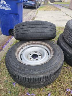 Chevrolet/Gmc Tires 205/65r15