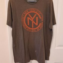 Old Navy T-Shirt Preowned Size L *Has Stain On Bottom Of Shirt 