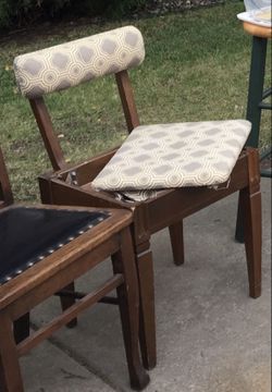 Antique Sewing Chair w/ Removable Seat