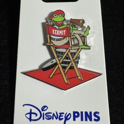 Disney Kermit the Frog Director Chair Pin – Authentic Disney Parks