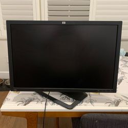 HP ZR30w 30” IPS Professional Monitor – 2560x1600, Works Well