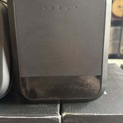 Tesla Air Compressor + Tire repair Kit