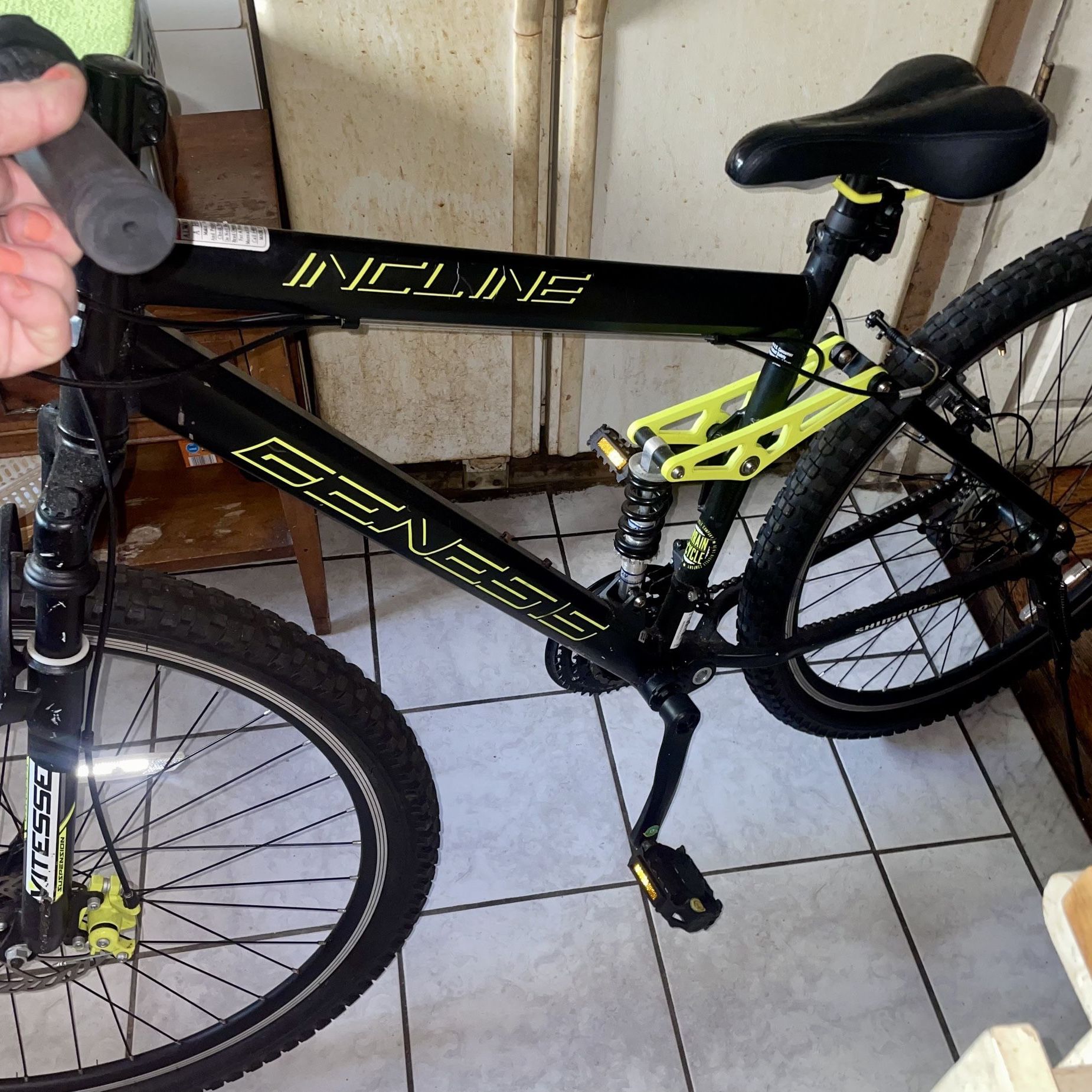29 genesis incline mountain bike hotsell