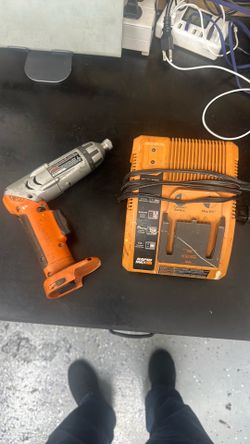 Ridgid 1/4” hex screwdriver and charger, no battery