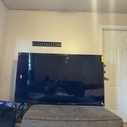 75inch Smart tv  Roku 