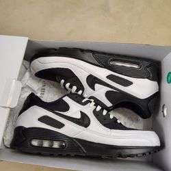 $125  Local Pickup 2024 Nike Air Max 90 Made By You Raiders Size 11 With Original Box Worn Once For 3 Hours Basically New Price Is Firm 