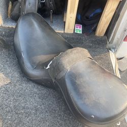 Stock Harley Davidson Fxds seat