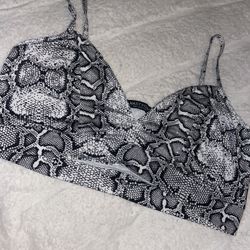 Snake print Size L