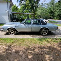 78 Buick  Lesabre  With 350 Small Cam. Runs Good And Strong. Interior In Decent Condition. Music. 