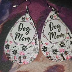 Dog Mom Earrings 