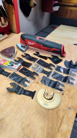 Milwaukee M12 Cordless Oscillating Multi-Tool (Tool-Only)