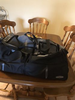 2To luggage use it one time for $30