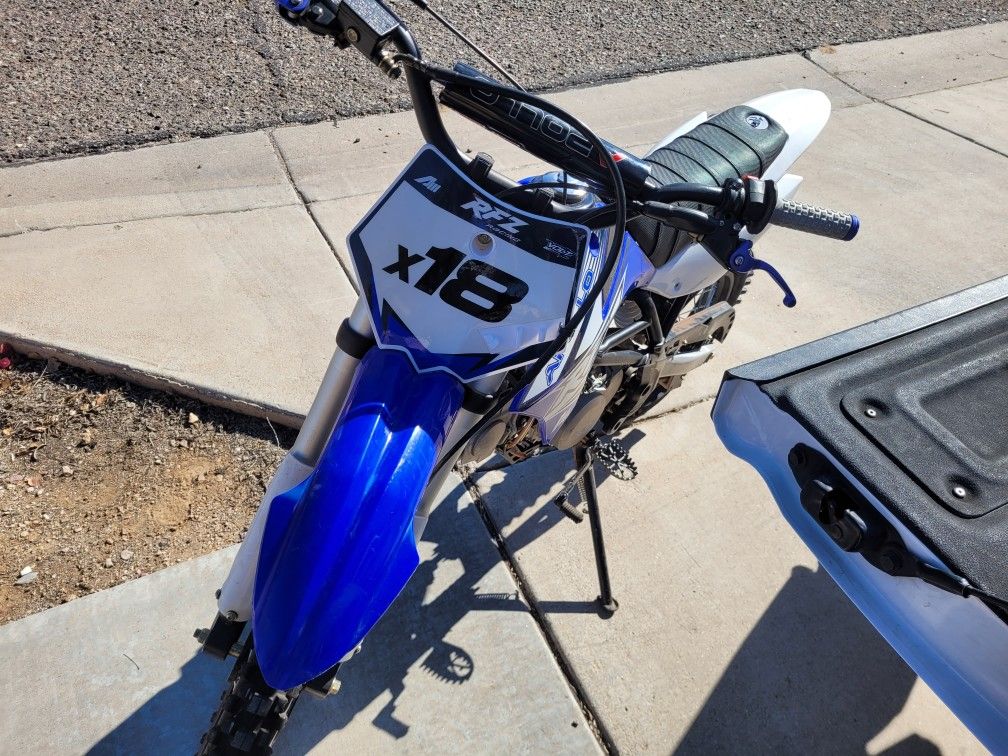 apollo dirt bike store