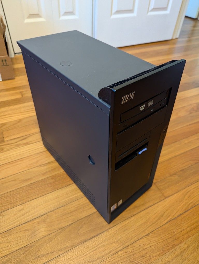 IBM 8195-E9U Windows XP Computer PC