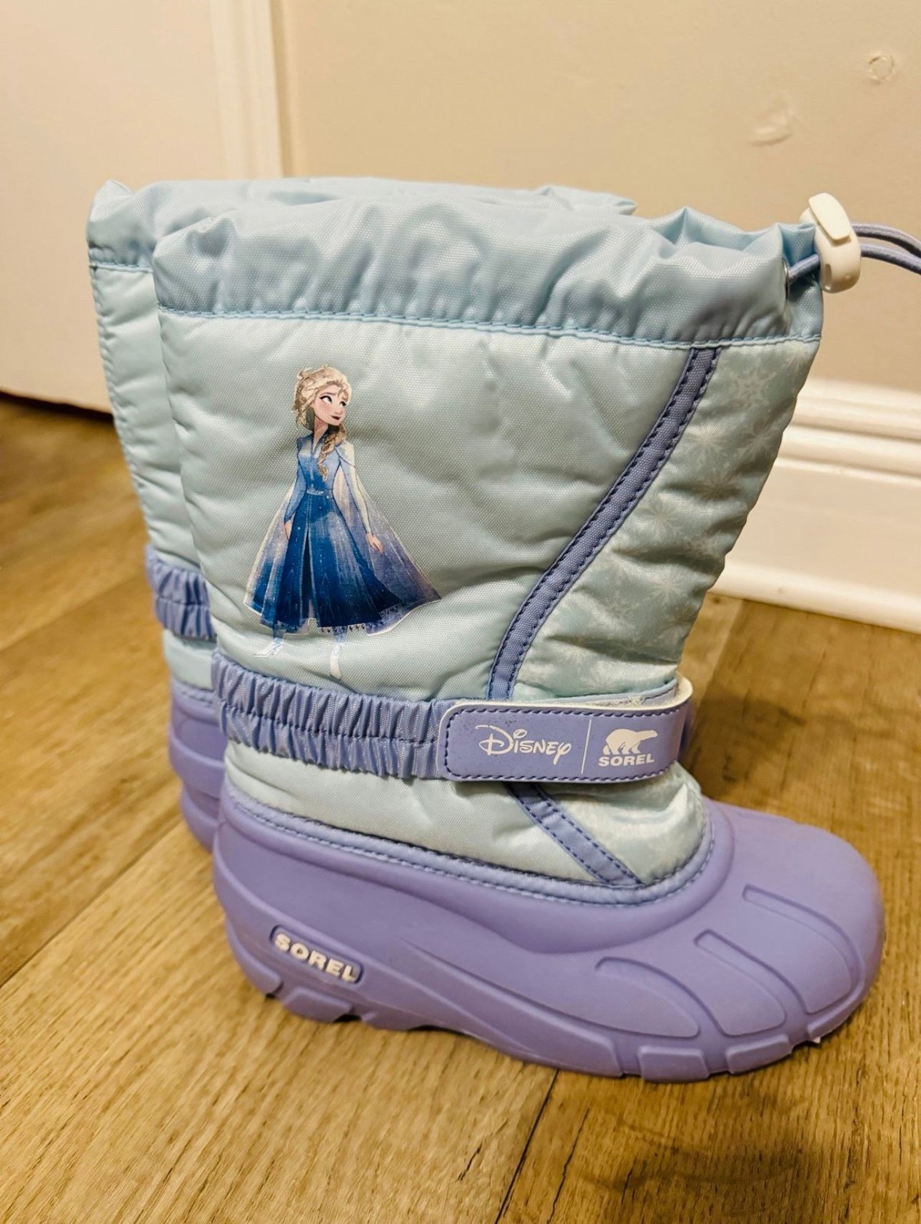 SOREL Disney X Youth Flurry Frozen Elsa Frosted Purple Boots Girls Size 2