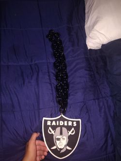 Raider necklace
