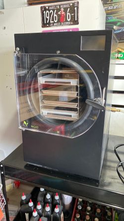 Freeze dryer