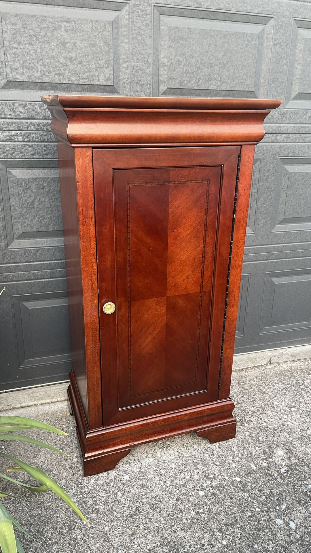 Jewelry Armoire 