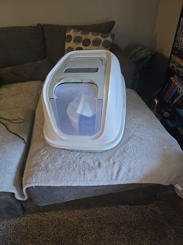 Cat Litter Box