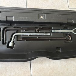 2008-2010 Toyota Highlander Storage Compartment Box With Tools