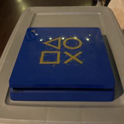 Days Of Play PS4 Console 