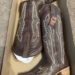 Women Western Boots Size 8