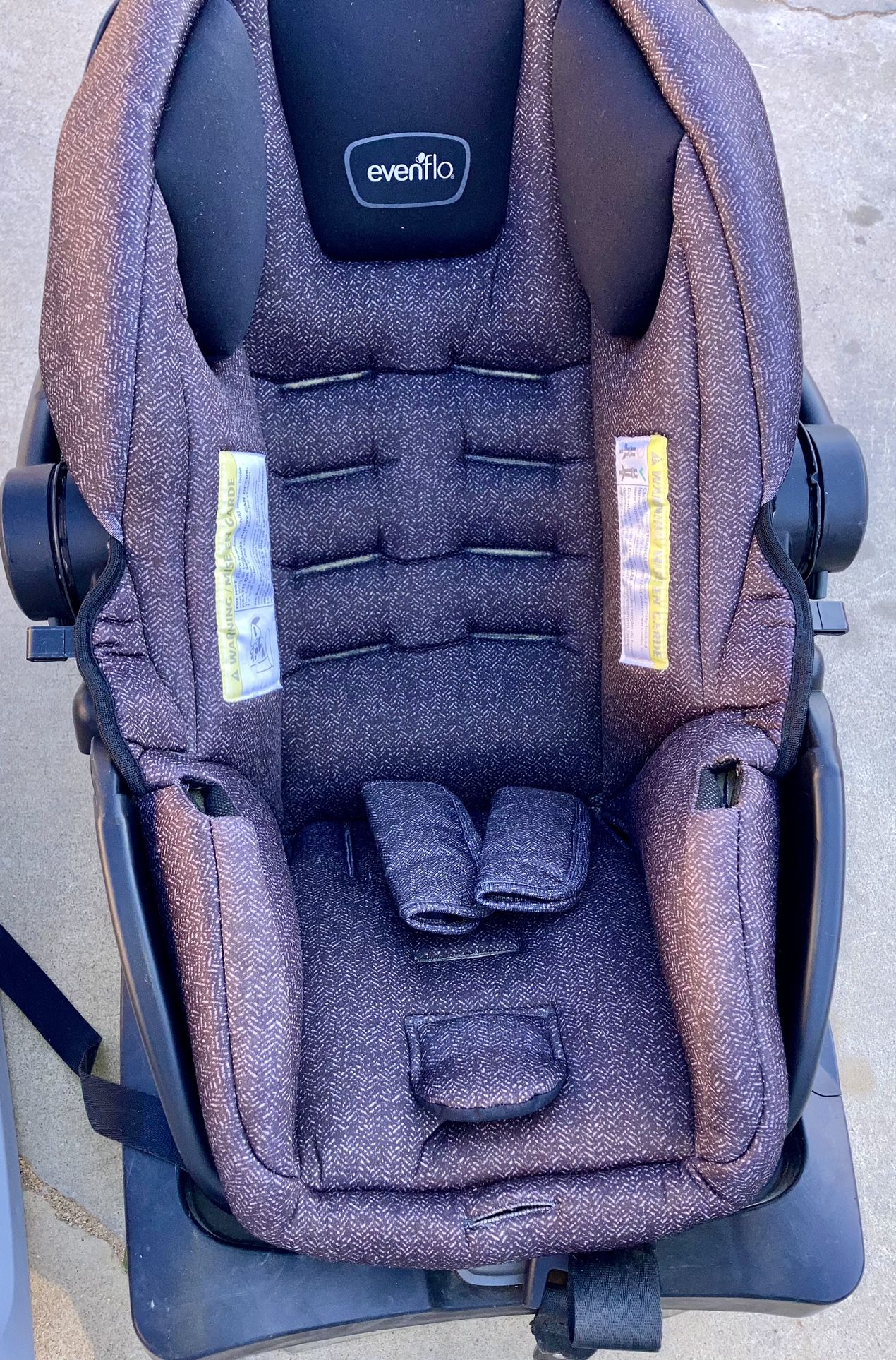 Evenflo Litemax Infant Car Seat With Base 