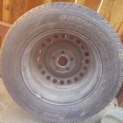 235/65R/16C Tire and Rim