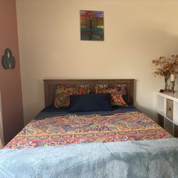 Queen Size Bed frame/ Memory Foam Mattress