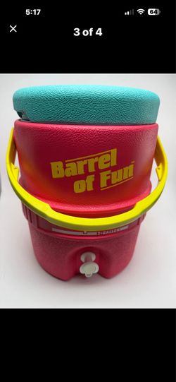 IGLOO Retro Barrel of Fun Water Jug 2 Gallon
