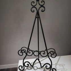 black wrought-iron easel
