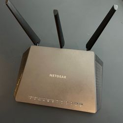 Netgear Nighthawk R6900P Router