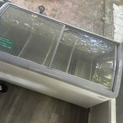 FREEZER/FRIDGE COMBO NEW CONDITIONS $700