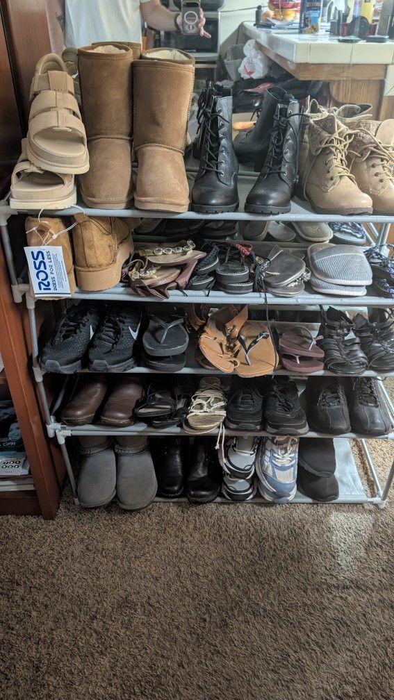 Designer Women's Shoes -Uggs, bearpaw, Asics, Nike 