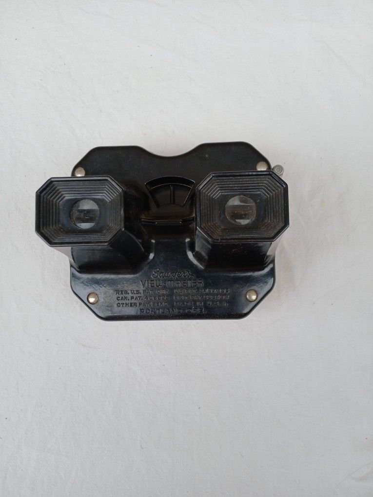 VIEWMASTER WITH 3 REELS