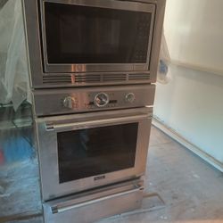 Thermador Triple Oven 