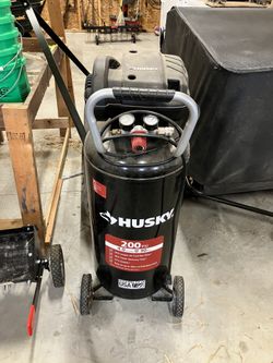 Husky Air Compressor W/hose