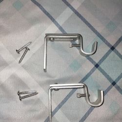 2 Curtain Rod Holders