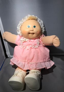 Cabbage Patch baby doll 1982 Coleco near mint!