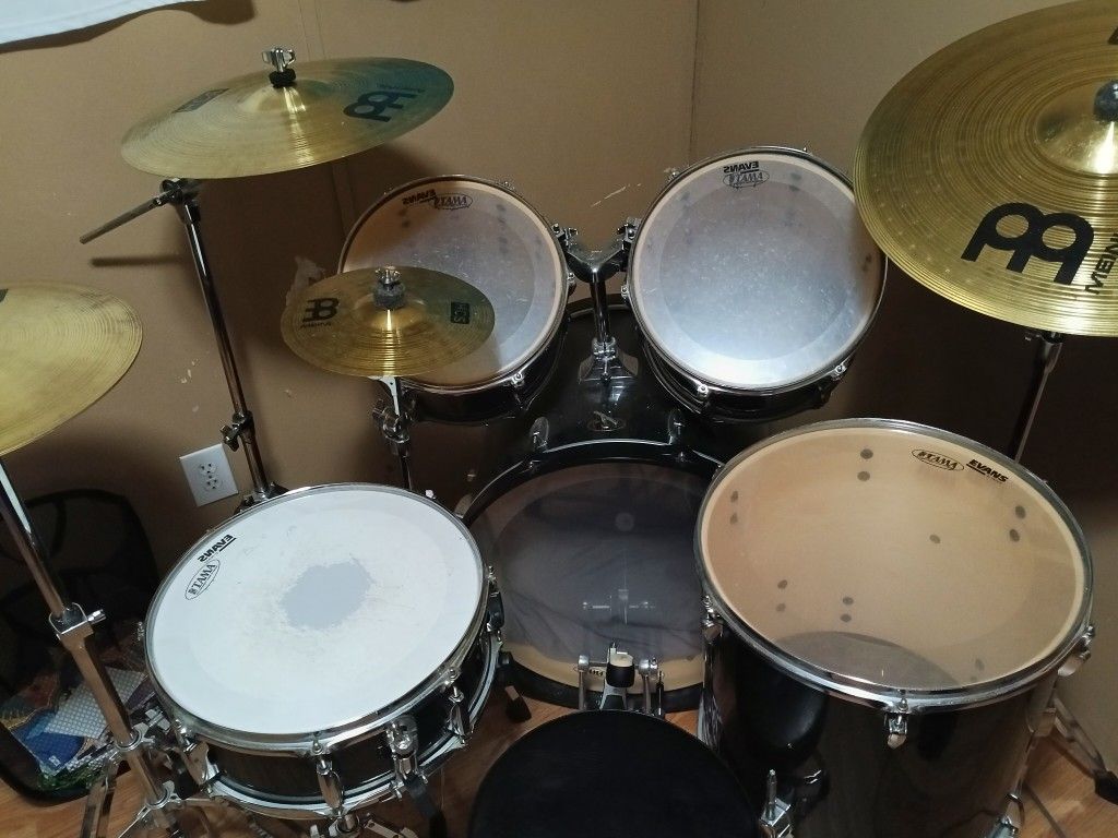 Tama 5 piece Starter Drumset