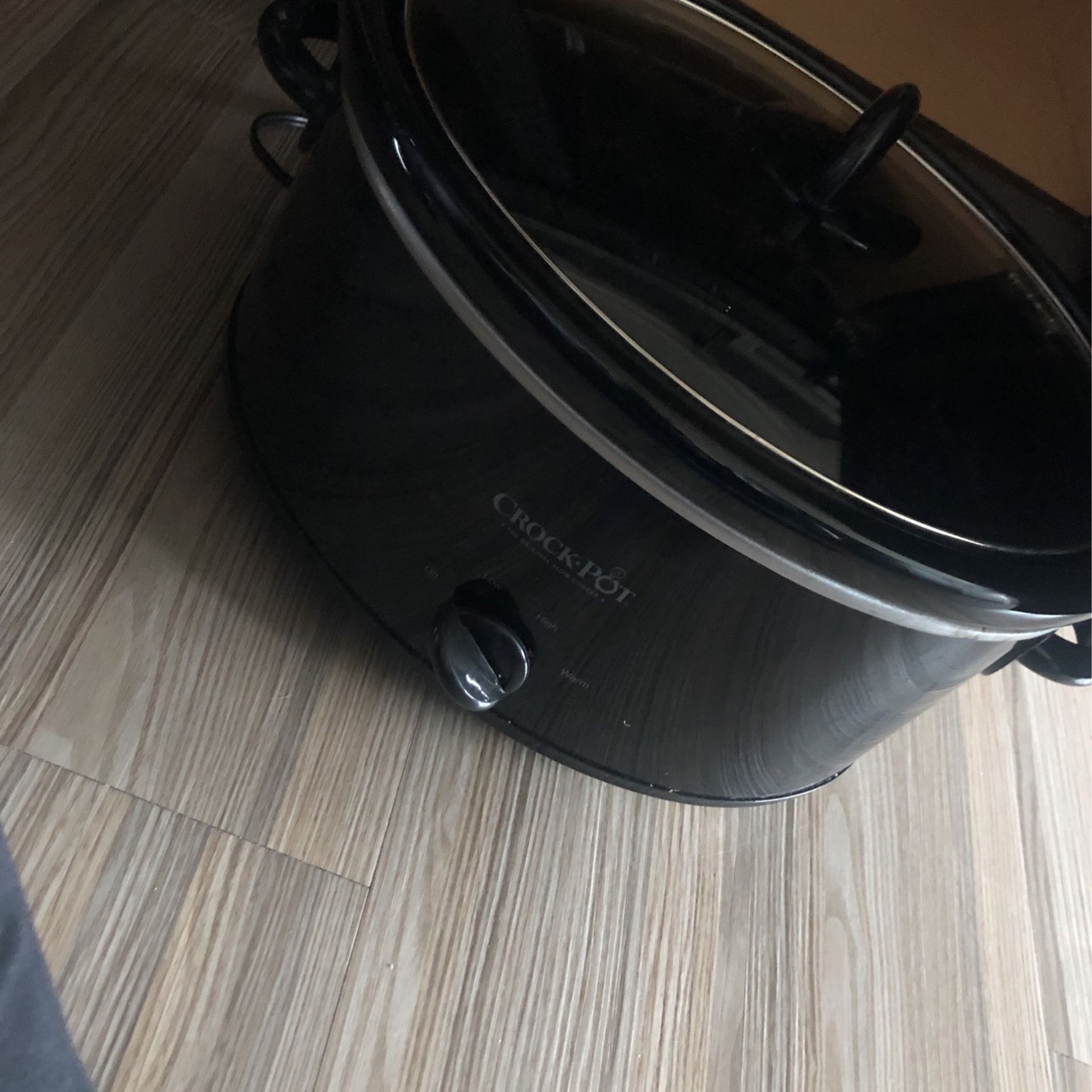 Black Crockpot