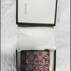 Men’s King snake Print Supreme Gucci Leather Wallet - $275 OBO