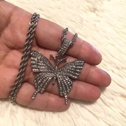 Gorgeous Silvertone Rhinestone Butterfly Necklace $10